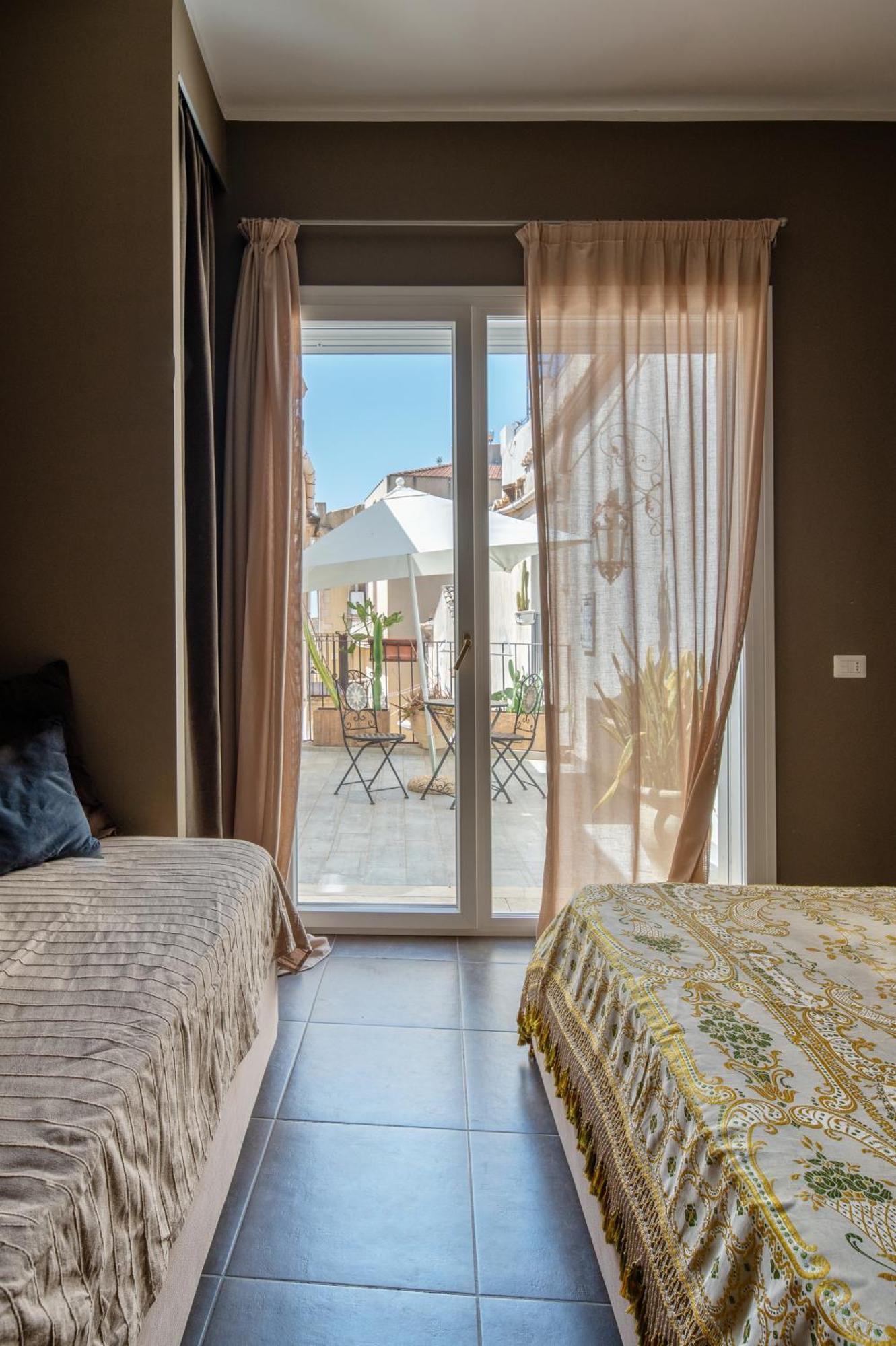 Bed and Breakfast Zioli à Noto Extérieur photo