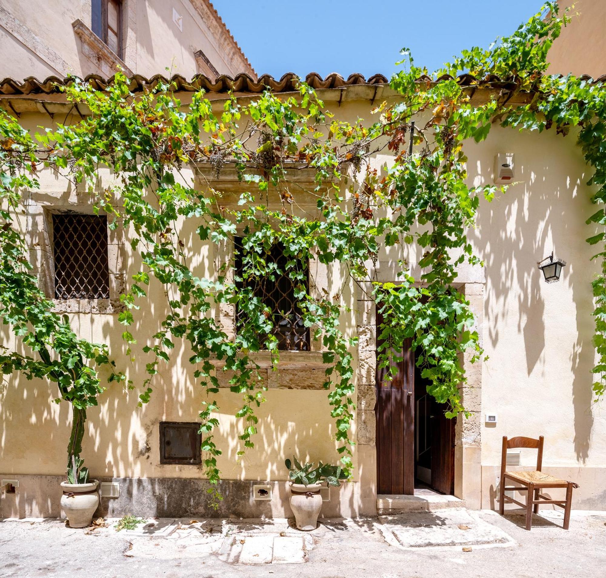Bed and Breakfast Zioli à Noto Extérieur photo